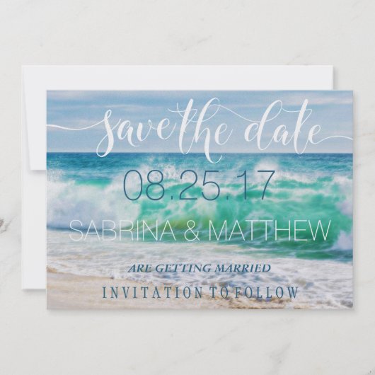 波打ち際のビーチでSave the Date 招待状 (正面)
