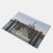 波止場と砕氷館ウェルカムドフォーマット ドアマット (アングル)