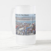 波止場のサンタによってCruz曇らされるマグのWoodies フロストグラスビールジョッキ (正面左)