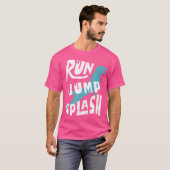 波止場ジャンピングドッグスポーツ犬のオーナー波止場ダイビング Tシャツ (正面フル)