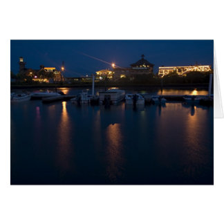 波止場通り、スギ鍵、フロリダ州、夜