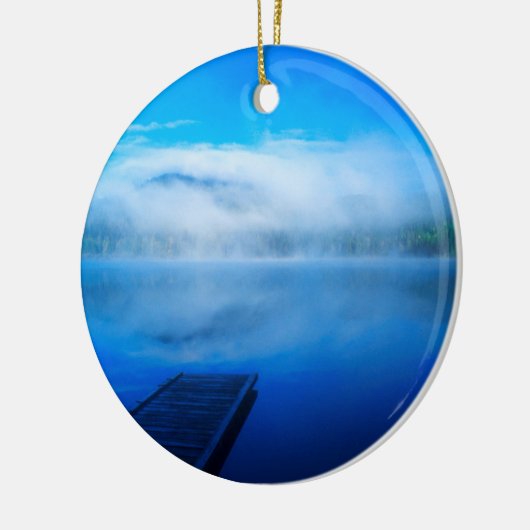 波止場,カリフォルニア州の穏やかな霧の多い湖 セラミックオーナメント (左)