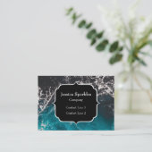 波状の泡状の青い黒い海グラデーションの水モノグラム 名刺 (スタンド正面)