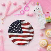 波状アメリカ国旗の愛国的紙プレート ペーパープレート (パーティー)