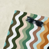 波状カラフルジグザグ数々の模様 ビーチタオル (インサイチュ)