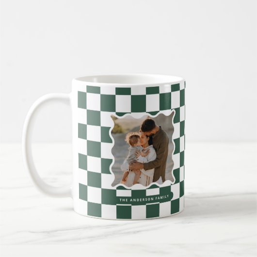 波状モダンエッジのチェックミニマル写真クリスマス コーヒーマグカップ (左)