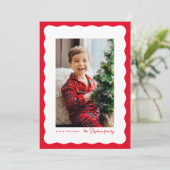 波状縁のフレームシンプルの赤いクリスマスフォト シーズンカード (スタンド正面)