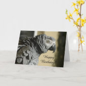 波立たせられた羽を持つコンゴのアフリカ灰色のオウム カード (黄色い花)