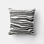 波線ストライプの白黒 クッション (正面)