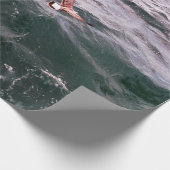 波飛んでいる上のカモメ ラッピングペーパー (角)