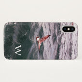波飛んでいる上のカモメ Case-Mate iPhoneケース (裏面(横))
