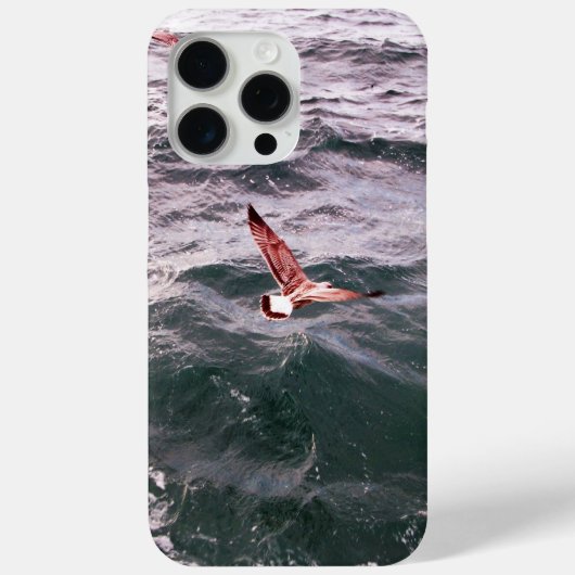 波飛んでいる上のカモメ Case-Mate iPhoneケース (裏面)
