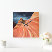 波、朱の崖、アリゾナ州 スクエア壁時計 (ホーム)