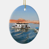 波、湖パウエル、アリゾナを作るハウスボート セラミックオーナメント (右)