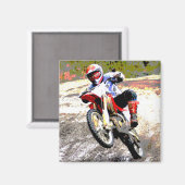 泥の中をカラーで飛び回るダートバイク マグネット (正面/裏面)