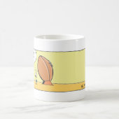 泥地のフットボールの蟻の漫画 コーヒーマグカップ (中央)