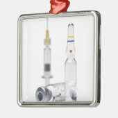 注入のための薬を含んでいるガラスびん メタルオーナメント (左)