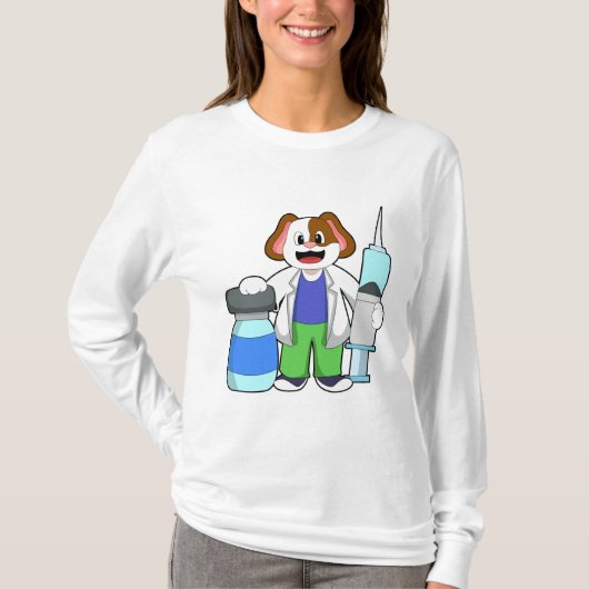 注射器で医者になる犬 Tシャツ (正面)