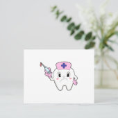 注射器を持つ看護師の歯.PNG ポストカード (スタンド正面)