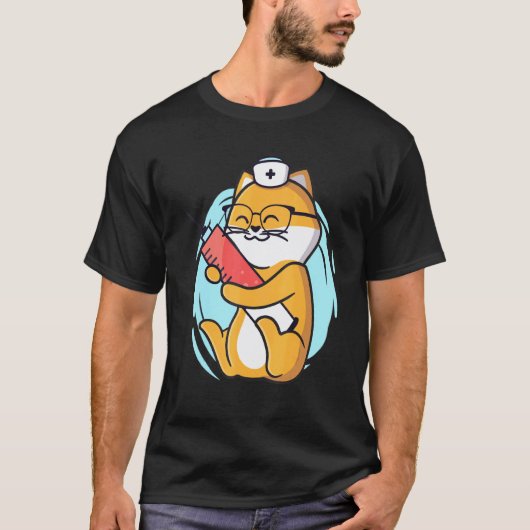 注射器を持つ看護師の猫 医療従線に感謝 Tシャツ (正面)