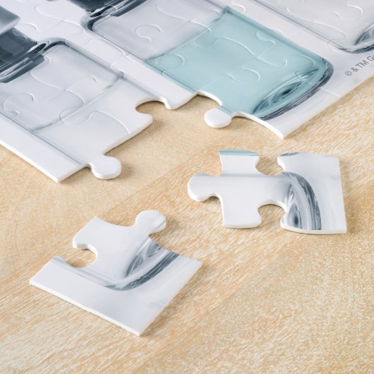 注射用薬剤を含むバイアル。これは ジグソーパズル (側面)