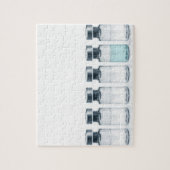 注射用薬剤を含むバイアル。これは ジグソーパズル (縦)