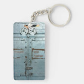 注意して青い灰色の工業用ドアで進む キーホルダー (裏面)