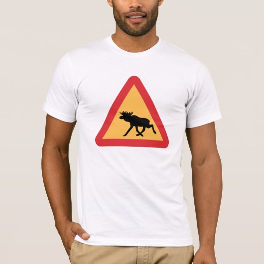 注意のオオシカ、交通標識、スウェーデン Tシャツ (正面)