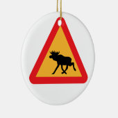 注意スウェーデンの交通標識 セラミックオーナメント (右)