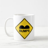 注意スピードバンプおもしろいのトラフィックサイン コーヒーマグカップ (左)