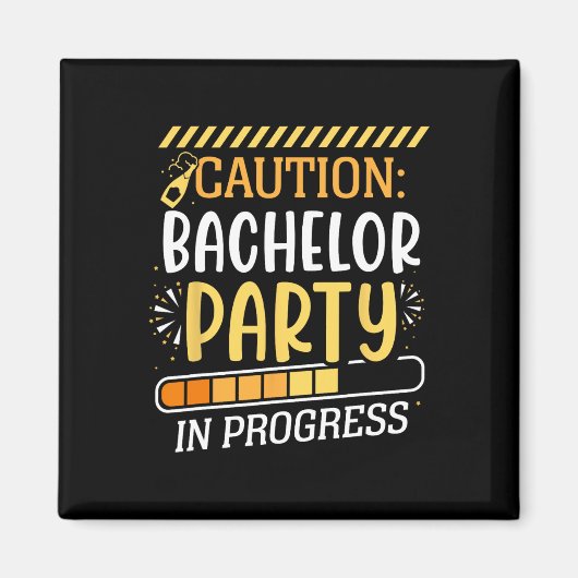 注意バチュラーパーティ進行中の新郎新婦ティー マグネット (正面)