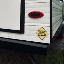 注意バンパーの中で臭いスリッキー! シール