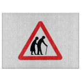 注意高齢者 – UK交通標識 カッティングボード (正面)