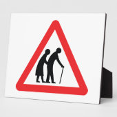 注意高齢者 – UK交通標識 フォトプラーク (側面)