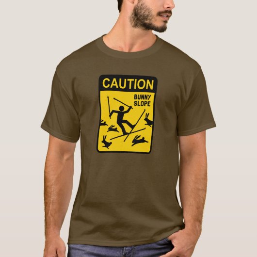 注意：ウサギ坂 - 面白いスキー注意標識 Tシャツ (正面)
