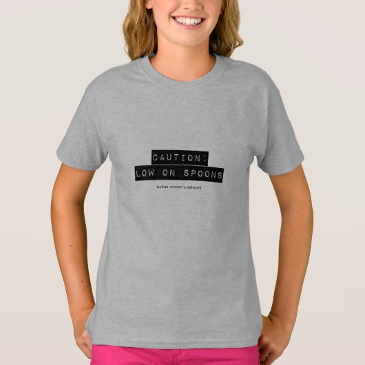 注意: スプーンのティーの低速 Tシャツ (正面)