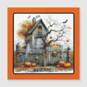 注意&ブー – The 幽霊のよく出る Gatehouse (正面)