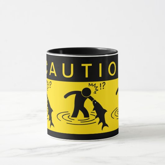 注意:魚を攻撃する マグカップ (中央)