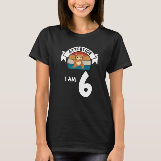 注意I am 6 cat 6th誕生日ボーイ誕生日 Tシャツ (正面)