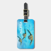 泳いでいる3匹のベビーのウミガメ ラゲッジタグ (正面縦)