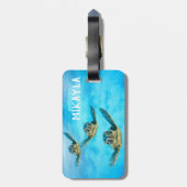 泳いでいる3匹のベビーのウミガメ ラゲッジタグ (裏面縦)