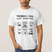 泳ぐのに暇な時にやることおもしろい Tシャツ (正面)