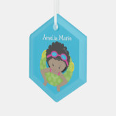 泳ぐチームかわいいアフリカ系アメリカ人パーソナライズされた女 ガラスオーナメント (正面左)
