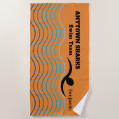 泳ぐ人および水波|の水泳チーム ビーチタオル (正面)