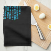 泳ぐ人がより多くの蹴ことをおもしろい贈る水泳好き キッチンタオル (四つ折り)