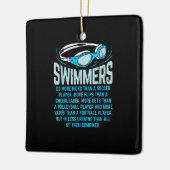 泳ぐ人がより多くの蹴ことをおもしろい贈る水泳好き セラミックオーナメント (左)