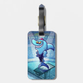 泳ぐ人の鮫 ラゲッジタグ (裏面縦)