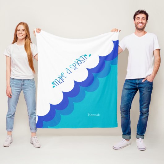 泳ぐ人ブルーとホワイトが飛び散る フリースブランケット (インサイチュ)