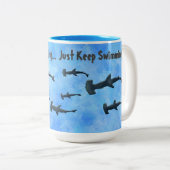 「泳保ぐサメだ」 ツートーンマグカップ (正面右)