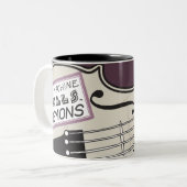 洗濯Moのバイオリンの右利きのマグ ツートーンマグカップ (正面左)